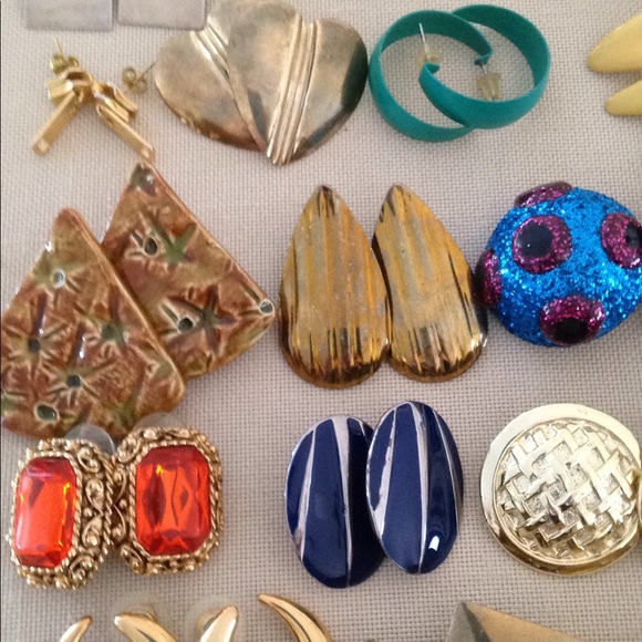 Vintage 50 Pair Pierced Earrings Variety Pack Rare Collection - Picture 5 of 8